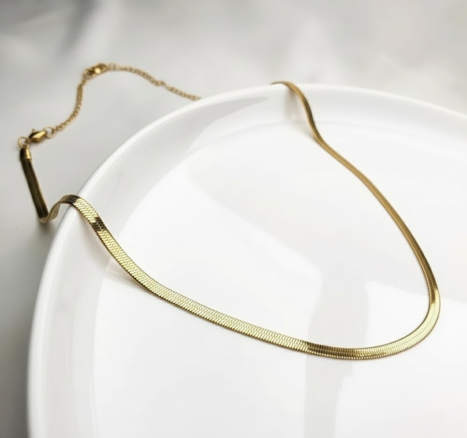 Celestine "Verona" İtalyan Yassı Zincir 316L Çelik Kolye